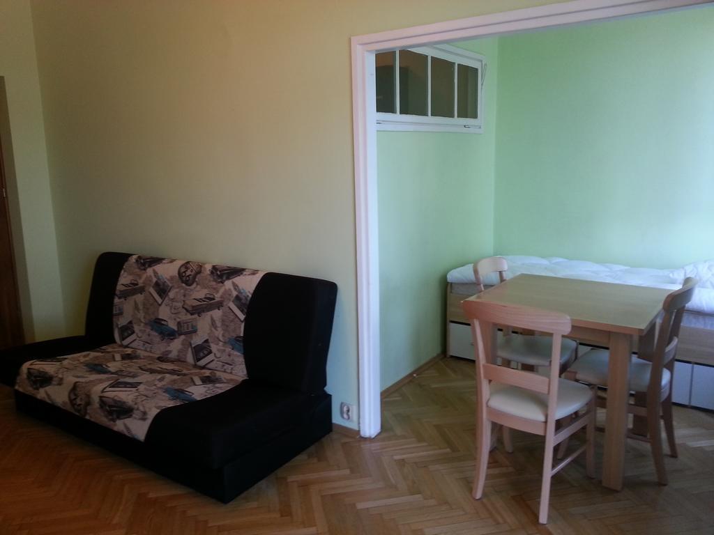 Apartament Familia Διαμέρισμα Krasków Δωμάτιο φωτογραφία